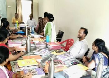 शासकीय कन्या शिक्षा परिसर का औचक निरीक्षण, शिक्षा व्यवस्था सुधारने दिए निर्देश