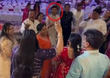 सिया-केतन के प्री-वेडिंग फंक्शन का वीडियो बस आज की रात है जिंदगी’ गाने पर झूमा था परिवार