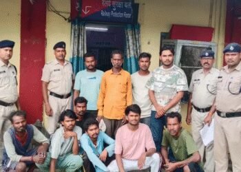 कारगी रोड रेल डिरेलमेंट: 10 आरोपी गिरफ्तार, मुख्य ठेकेदार अब भी फरार