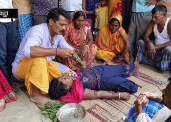 कैमूर: सांप ने डसा तो इलाज के बदले करने लगे झाड़-फूंक, अंधविश्वास में चली गई महिला की जान, 4 बच्चे हुए अनाथ