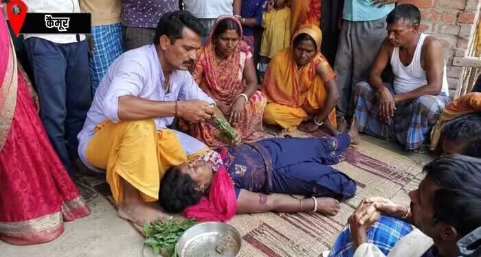 कैमूर: सांप ने डसा तो इलाज के बदले करने लगे झाड़-फूंक, अंधविश्वास में चली गई महिला की जान, 4 बच्चे हुए अनाथ