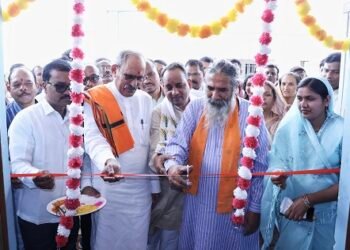 सांसद भोजराज नाग ने किया ग्राम गुजरा में किसान कुटीर का लोकार्पण