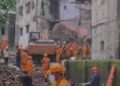 महाराष्ट्र के भिवंडी में 4 मंजिला बिल्डिंग ढही, 9 मौतें:मरम्मत का काम चलते वक्त हादसा