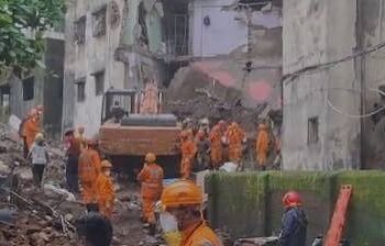 महाराष्ट्र के भिवंडी में 4 मंजिला बिल्डिंग ढही, 9 मौतें:मरम्मत का काम चलते वक्त हादसा