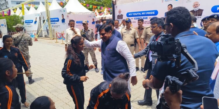 मुख्यमंत्री डॉ. मोहन यादव ने पर्यटन सखियों से आत्मीय संवाद की सराहना, पर्यटन सखियों ने किया आत्मरक्षा प्रशिक्षण और हुनर का प्रभावशाली प्रदर्शन