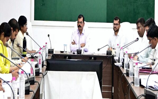 GPM जिला प्रशासन में बड़ा फेरबदल, अफसरों के बदले प्रभार; तहसीलदार-नायब तहसीलदारों के तबादले