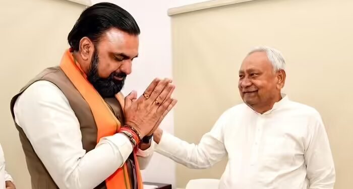 बिहार में सम्राट मॉडल को मिली नीतीश के शैडो इमेज की संजीवनी; सत्ता से सड़क तक मिल रहा बंपर सपोर्ट