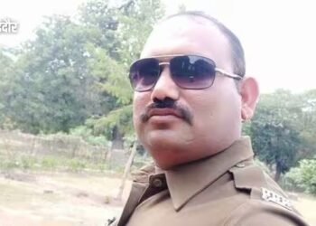 ‘बेटी जैसी हो’ कहकर जीता भरोसा, फिर किया दुष्कर्म; चंदन नगर थाने का प्रधान आरक्षक गिरफ्तार, कोर्ट ने भेजा जेल