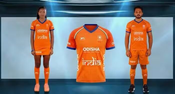 विश्व कप: भारतीय टीम की जर्सी पर विवाद, भगवा रंग पर पूर्व कप्तान ने उठाए सवाल, कहा- यह शर्मनाक है