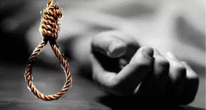 भोपाल में पति और बड़े बेटे की मौत का सदमा नहीं सह सकीं रिटायर्ड महिला अफसर, फंदे पर लटककर दी जान
