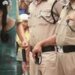 भोपाल में शिक्षक भर्ती अभ्यर्थियों का आंदोलन गरमाया, भूख-हड़ताल पर बैठे नरेंद्र को पुलिस ने जबरन अस्पताल में कराया भर्ती