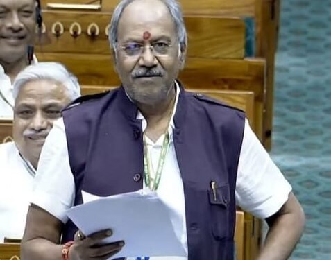 सांसद बृजमोहन ने उठाई मरीजों की आवाज, डिजिटल टोकन व्यवस्था को प्रभावी बनाने पर जोर