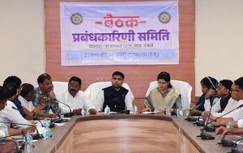 दिग्विजय स्टेडियम को सर्वसुविधायुक्त खेल परिसर के रूप में विकसित करने की जरूरत : कलेक्टर