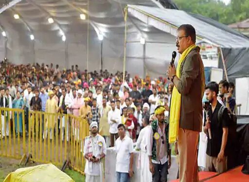 विश्व आदिवासी दिवस पर भोपाल में सम्मेलन:आदिवासी भीख नहीं, अधिकार मांगता है, 100 बार लड़ाई लड़ेंगे