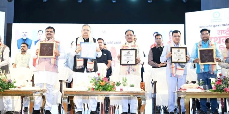 मुख्यमंत्री ने लॉन्च किया छत्तीसगढ़ का प्रीमियम हैंडलूम ब्रांड ‘कोशल फैब’