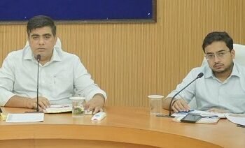 कोई भी पात्र विद्यार्थी छात्रवृत्ति से वंचित न होंः कलेक्टर