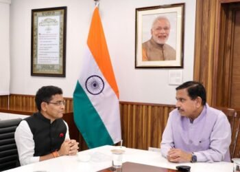 ​बलौदाबाजार में जल्द खुलेगा केंद्रीय विद्यालय, केंद्रीय मंत्री जोशी से मिले मंत्री वर्मा
