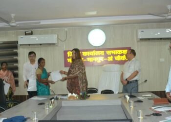 नक्सल पुनर्वास नीति के तहत 5 नक्सल पीड़ित परिवारों के सदस्यों को मिली शासकीय सेवा
