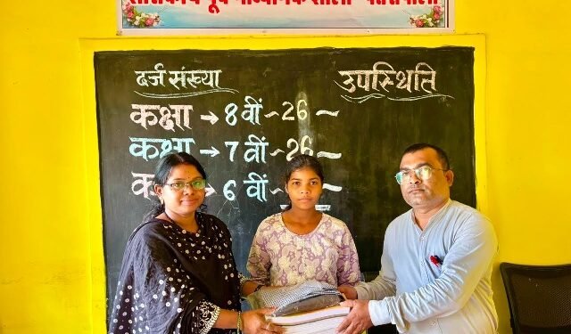 शिक्षक की पहल से शाला त्यागी दुर्गावती फिर लौटी शिक्षा की मुख्यधारा में