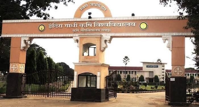 दुकानदार बोला- प्रार्थना से बीमारी दूर होने की कही बात:रायपुर में लालच देकर धर्म परिवर्तन का आरोप