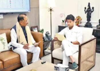 4 मुलाकातें-4 सौगातें:केंद्रीय संचार मंत्री, कृषि मंत्री और जनजातीय कार्य मंत्री से मिले सीएम साय