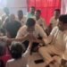 बालपुर में भूखहड़ताल खत्म, तहसीलदार ने दिया सड़क-स्कूल मरम्मत का आश्वासन