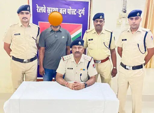 19 साल पुराने केस में सऊदी से आया आरोपी गिरफ्तार