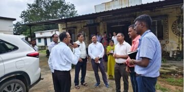 कलेक्टर अजीत वसंत ने विकासखण्ड उदयपुर का किया दौरा