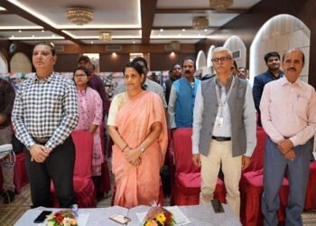 नशामुक्त युवा ही विकसित भारत की मजबूत नींव’, PIB के वार्तालाप कार्यक्रम में मीडिया और प्रशासन ने दिखाई एकजुटता