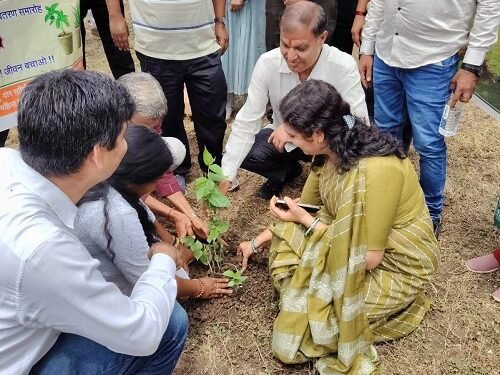 आयुष पॉलीक्लीनिक में पौधरोपण संपन्न