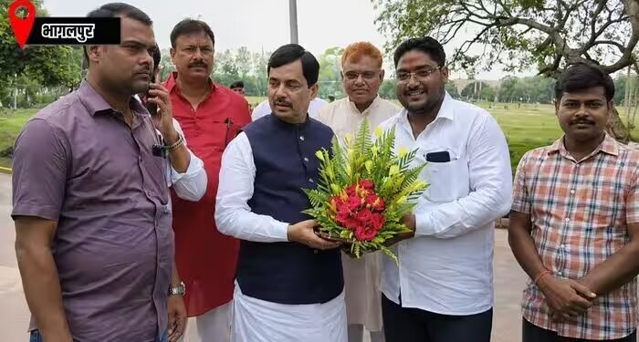 ‘तेजस्वी का बिहार में मन नहीं लगता’, यूरोप दौरे को लेकर शाहनवाज हुसैन का लालू के बेटे पर तंज