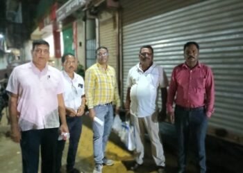 निर्धारित दर से अधिक कीमत पर यूरिया बेचने पर पत्थलगांव विकास खंड के अन्नपूर्णा खाद भंडार सील