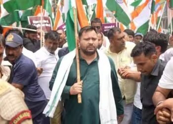विपक्ष की कुर्सी बचाने की जद्दोजेहदः प्रशांत किशोर के खौफ और सियासी झटकों से ‘सुपर एक्टिव’ हुए तेजस्वी