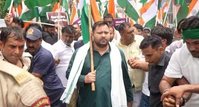 विपक्ष की कुर्सी बचाने की जद्दोजेहदः प्रशांत किशोर के खौफ और सियासी झटकों से ‘सुपर एक्टिव’ हुए तेजस्वी