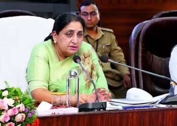 कांग्रेस के गूंगी गुड़िया वाले पोस्ट पर सुनेत्रा पवार ने दी प्रतिक्रिया, बोलीं- सही समय आने पर दूंगी जवाब