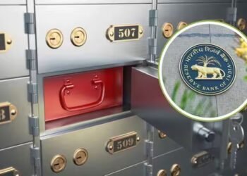 बैंक लॉकर में रखे लाखों रुपयों के सामान का हो गया नुकसान! कौन करेगा भरपाई?