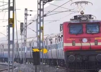 करोड़ों का बजट फिर भी ट्रेनों में गंदगी, बदबूदार टॉयलेट से यात्री परेशान, CAG रिपोर्ट में बड़ा खुलासा