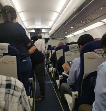 IGI एयरपोर्ट पर यात्री IndiGo की फ्लाइट में बैठे थे, पायलट फंस गया ट्रैफिक जाम में, फिर क्या हुआ