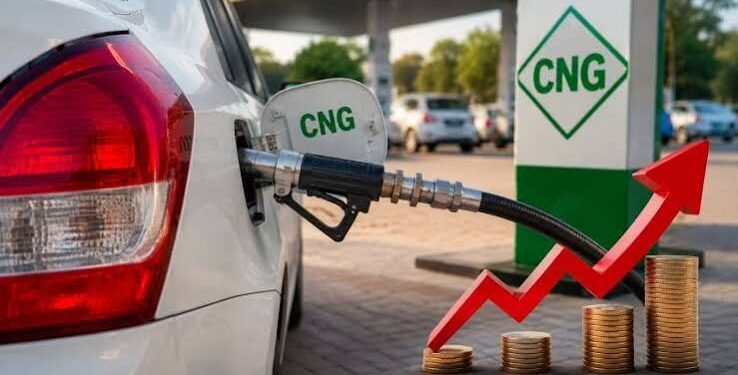 लखनऊ और आगरा में 3 रुपये महंगी हुई CNG, अयोध्या-उन्नाव में भी 2 रुपये चढ़े दाम, क्या है नई कीमत?