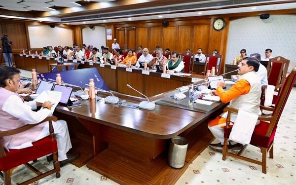 जीवनदायिनी माँ नर्मदा के संरक्षण, पुनर्जीवन और प्रबंधन के लिए निर्मल एवं अविरल माँ नर्मदा मिशन (नमन मिशन) के गठन की स्वीकृति