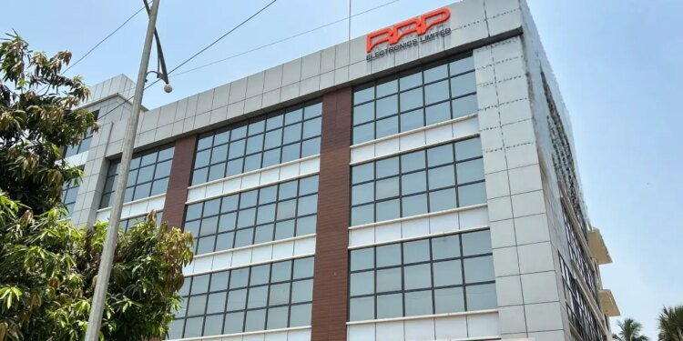 सेमीकंडक्टर बनाने वाली कंपनी RRP इलेक्ट्रॉनिक्स खरीदेगी EMS कंपनी वाइटल इलेक्ट्रॉनिक्स को