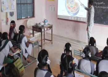 MP में 3 साल में 9000 करोड़ बढ़ा बजट, फिर भी बंद हुए देश के आधे से ज्यादा स्कूल, रिपोर्ट ने खोली व्यवस्था की पोल