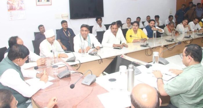 सागर शराब कांड पर CM मोहन यादव सख्त: दोषी अफसरों और माफिया पर होगी कड़ी कार्रवाई, प्रशासन को दिया फ्री हैंड