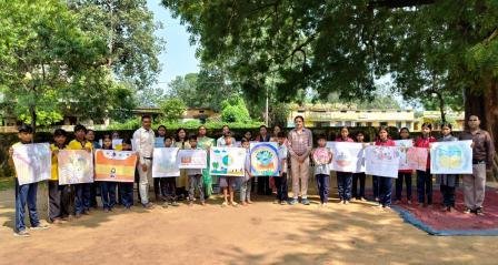 कठौतिया में गूंजा साक्षरता का संदेश, उल्लास थीम पर छात्र-छात्राओं ने दिखाई प्रतिभा