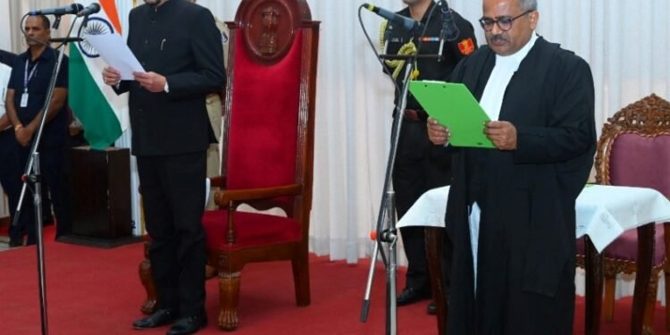 CG हाईकोर्ट को मिला नया चीफ जस्टिस, जस्टिस कृष्ण राम महापात्र ने ली शपथ