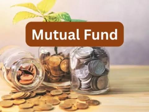 कहीं डूब न जाए आपकी मेहनत की कमाई! Mutual Funds में पैसे लगाने से पहले जानें ये जरूरी बातें