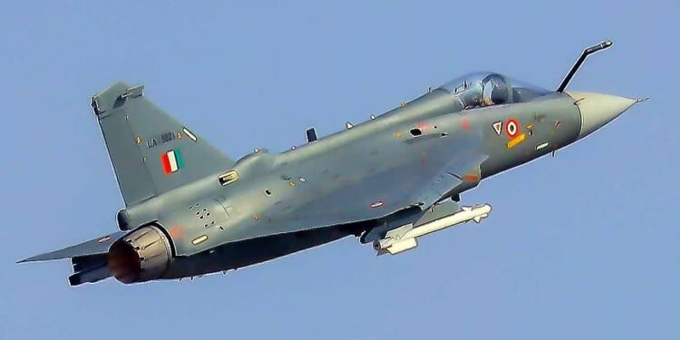 ‘तेजस Mk1A में अब भी 5% दिक्कतें’, HAL के CMD नहीं बता पाए मिसाइल संग फाइटर जेट उड़ाने की पक्की समयसीमा