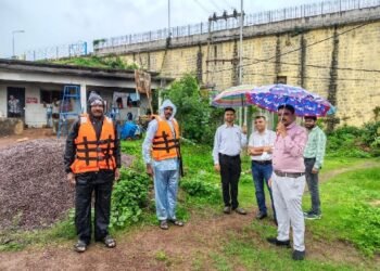 गंगरेल जलाशय में सुरक्षा व्यवस्था सुदृढ़, दो सैनिक सुरक्षा सामग्री के साथ तैनात