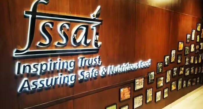 खाने-पीने की चीजों पर फफूंद, सड़ा हुआ तेल… FSSAI ने सस्पेंड किया सेवन सीज हॉस्पिटैलिटी का लाइसेंस