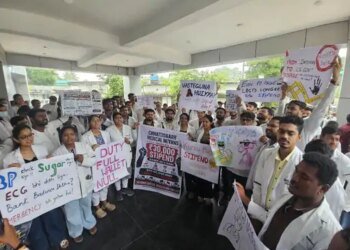 21 सितंबर से छत्तीसगढ़ में जूनियर डॉक्टरों की हड़ताल:23 सितंबर से इमरजेंसी सेवाएं बंद करने की चेतावनी